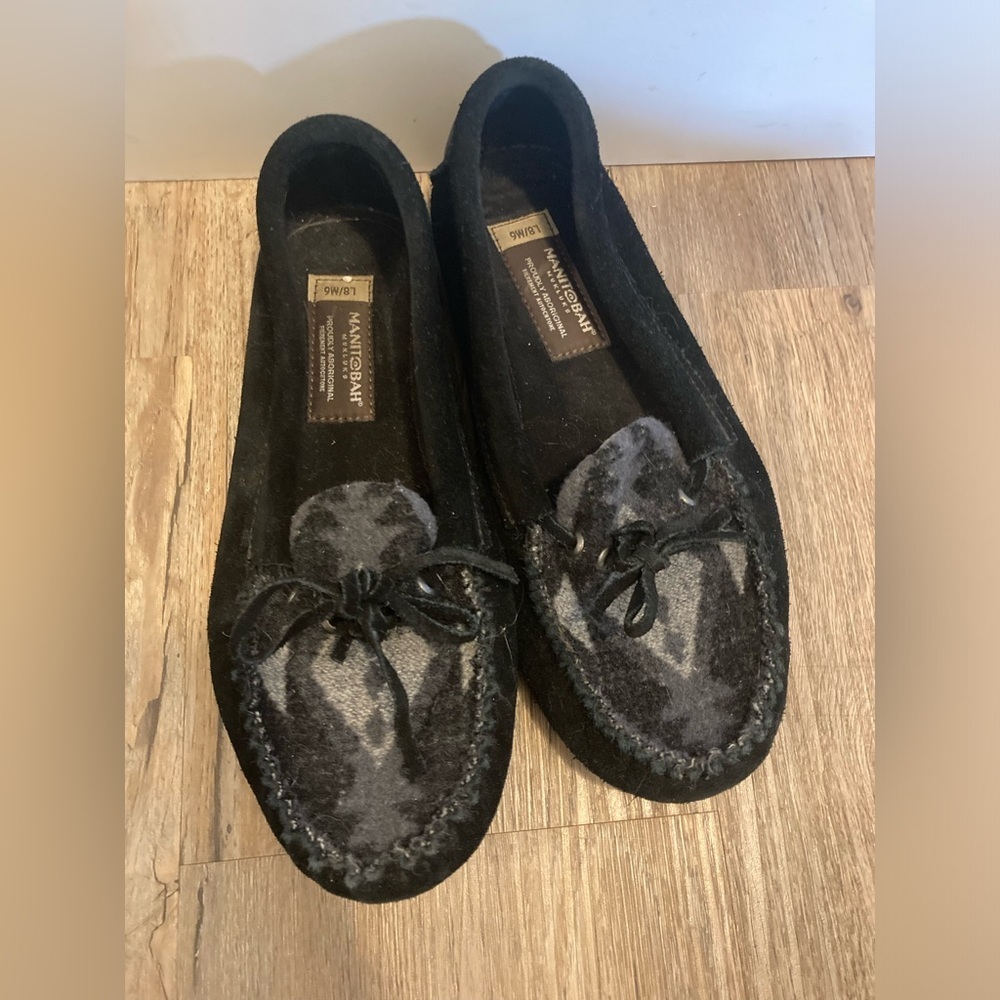 Manitobah Mukluks Leather Wool Mocassins Loafers Driving Slip-on Flats Sz 8 - Picture 2 of 8